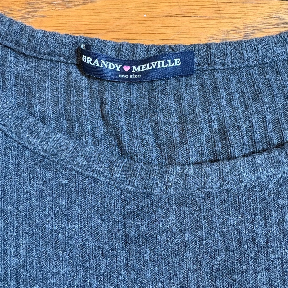 Brandy Melville Grey Ribbed Cropped Short Sleeve T Shirt One Size Fits All